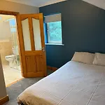 4 Bed On The Main Street شقة Clogherhead