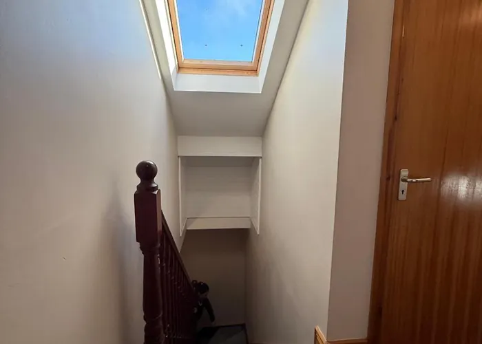 4 Bed On The Main Street Apartamento *