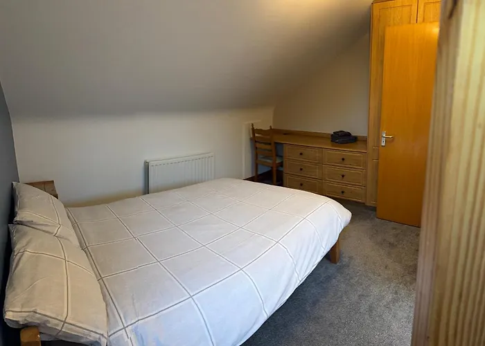 4 Bed On The Main Street